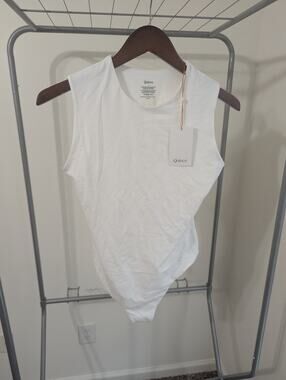 NWT Quince White Cotton Stretch Sleeveless Bodysuit M
